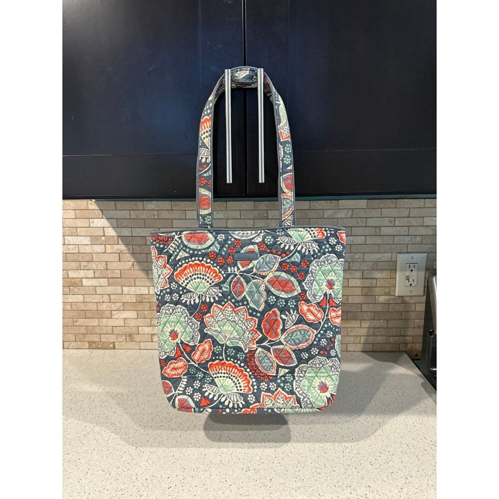 Vera Bradley‎ Tote Bag Floral, Gray, Green, Coral